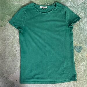 Madewell Essential Slim Tee in Lightweight Cotton XS
